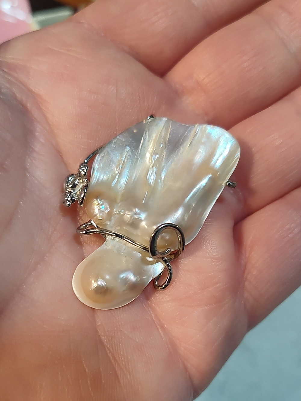 Source Unknown Irregular White Freshwater Pearl Necklace Accent